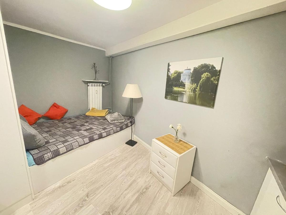 Your Saska Kepa Apartment *